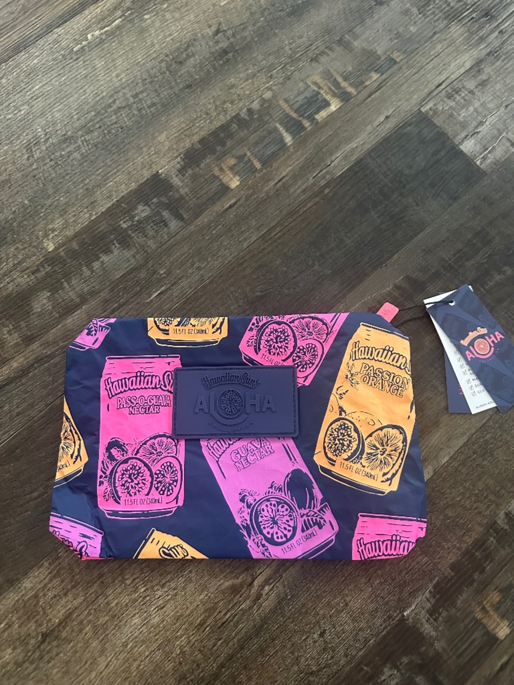 ALOHA COLLECTION HAWAIIAN SUN COLLAB SMALL POUCH NWT SOLD OUT!